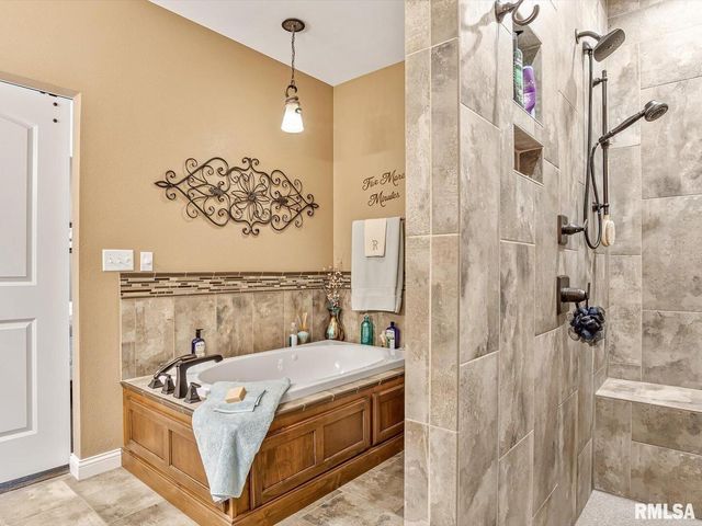 432 INDIAN TRAIL Drive, Pinckneyville, IL 62274