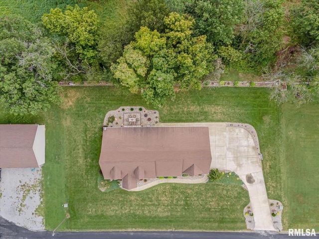 432 INDIAN TRAIL Drive, Pinckneyville, IL 62274