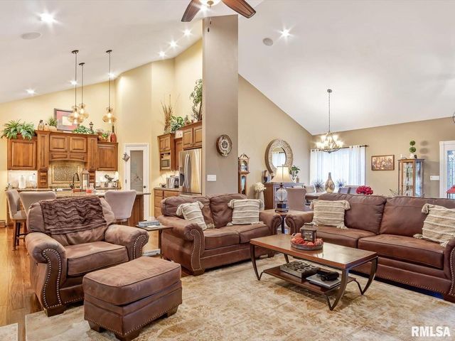 432 INDIAN TRAIL Drive, Pinckneyville, IL 62274