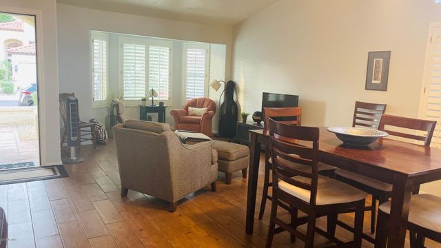 9243 S 51st Street, Phoenix, AZ 85044