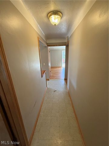 4362 Porter Road, North Olmsted, OH 44070