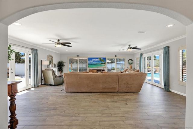 12913 Evalyn Ct., Poway, CA 92064