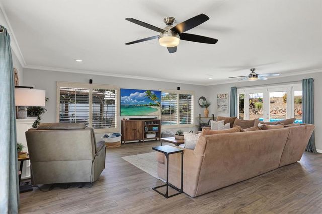 12913 Evalyn Ct., Poway, CA 92064