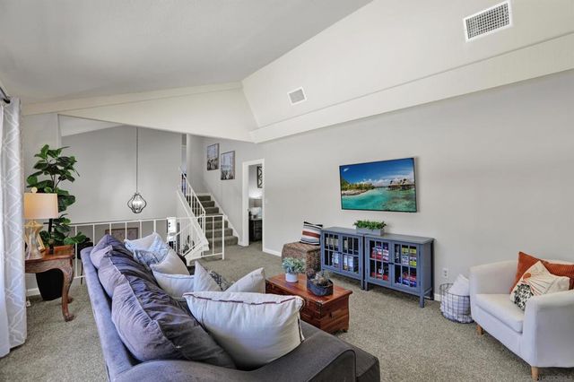 12913 Evalyn Ct., Poway, CA 92064