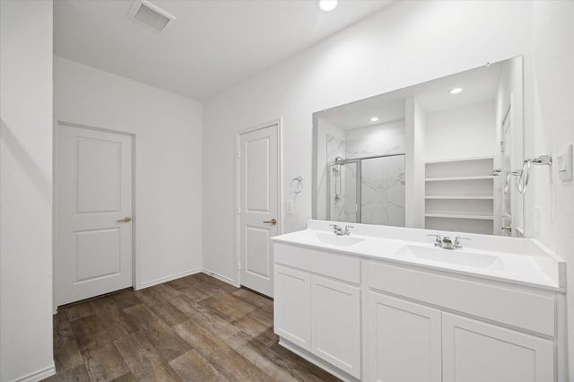 2938 Bur Landing Ln, Rosenberg, TX 77469