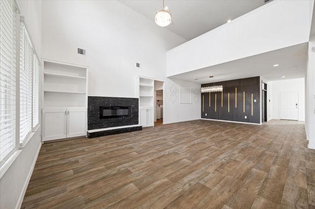 2938 Bur Landing Ln, Rosenberg, TX 77469