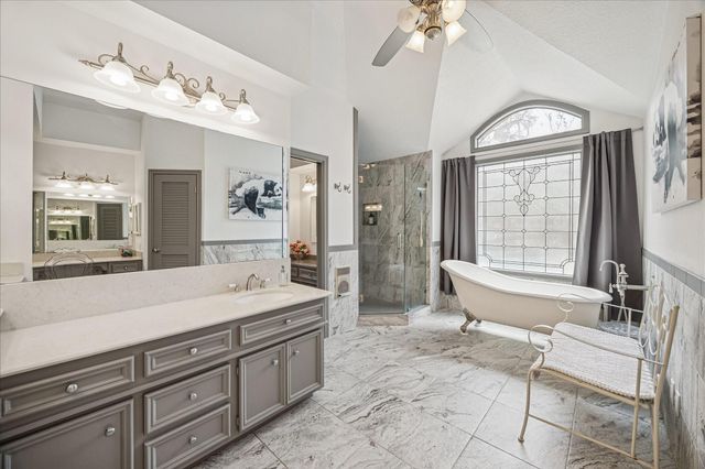 2 Chatterbird Lane, The Woodlands, TX 77380