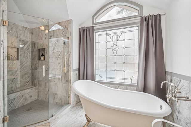 2 Chatterbird Lane, The Woodlands, TX 77380