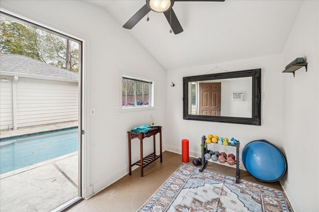 2 Chatterbird Lane, The Woodlands, TX 77380