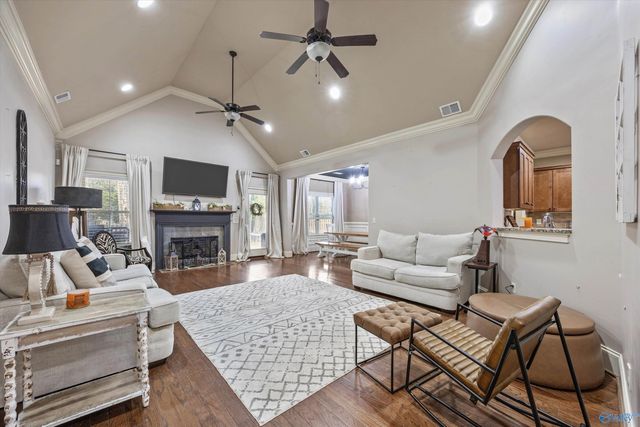 22927 Bluffview Drive, Athens, AL 35613