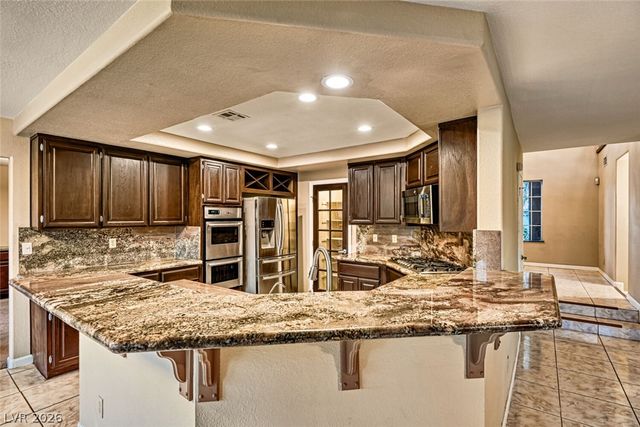 8240 Tivoli Cove Drive, Las Vegas, NV 89128