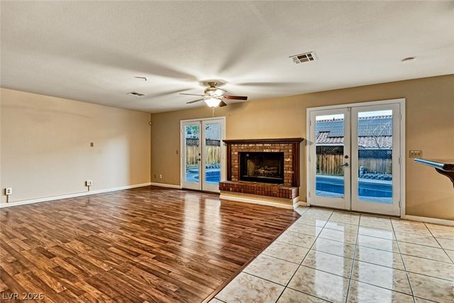 8240 Tivoli Cove Drive, Las Vegas, NV 89128