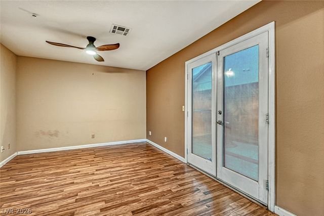 8240 Tivoli Cove Drive, Las Vegas, NV 89128