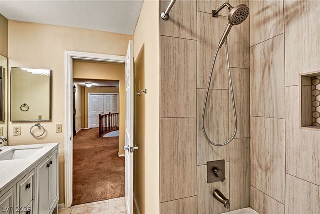 8240 Tivoli Cove Drive, Las Vegas, NV 89128