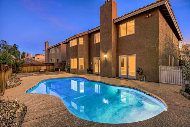 8240 Tivoli Cove Drive, Las Vegas, NV 89128