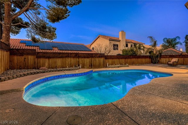 8240 Tivoli Cove Drive, Las Vegas, NV 89128