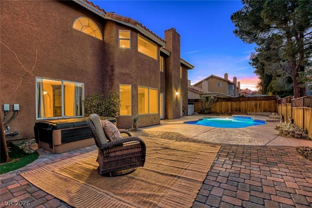 8240 Tivoli Cove Drive, Las Vegas, NV 89128