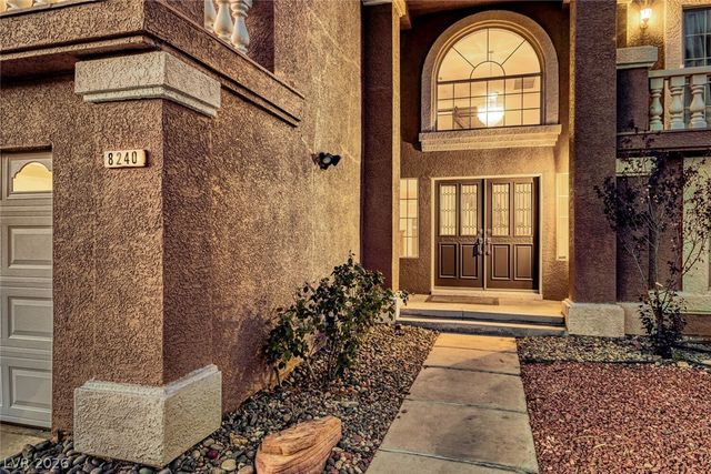 8240 Tivoli Cove Drive, Las Vegas, NV 89128