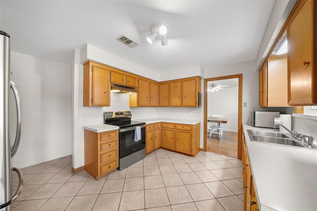 1112 Knox Lane, Wharton, TX 77488