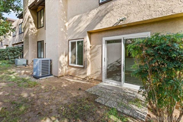 140 E El Norte Pkwy 3, Escondido, CA 92026