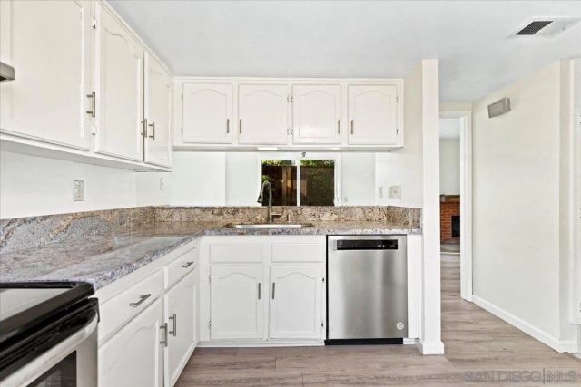 140 E El Norte Pkwy 3, Escondido, CA 92026