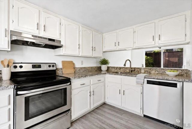 140 E El Norte Pkwy 3, Escondido, CA 92026