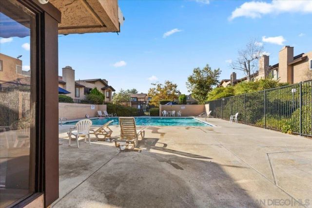 140 E El Norte Pkwy 3, Escondido, CA 92026