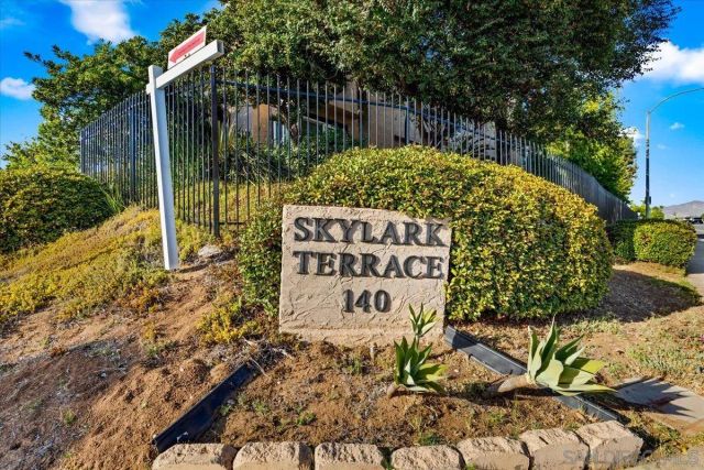 140 E El Norte Pkwy 3, Escondido, CA 92026