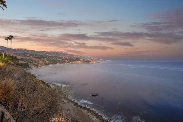 32709 Seagate H, Rancho Palos Verdes, CA 90275
