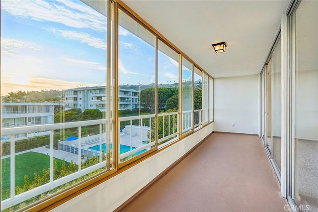 32709 Seagate H, Rancho Palos Verdes, CA 90275