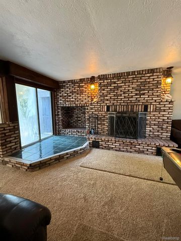 26800 Ballard Street, Harrison Charter Township, MI 48045