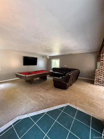 26800 Ballard Street, Harrison Charter Township, MI 48045