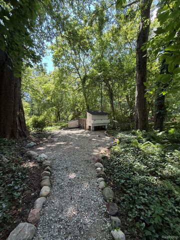 26800 Ballard Street, Harrison Charter Township, MI 48045