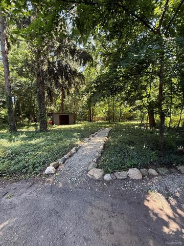 26800 Ballard Street, Harrison Charter Township, MI 48045