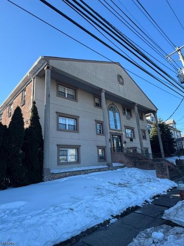 816 W Grand St 2D, Elizabeth City, NJ 07202