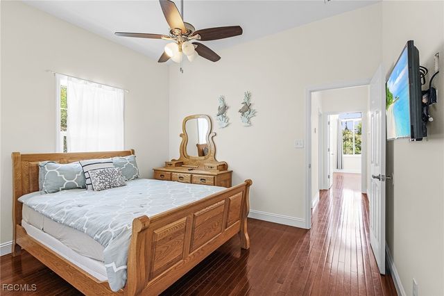 3810 Myers LN, St James City, FL 33956