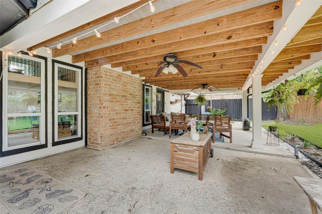 18014 Vintage Wood Lane, Spring, TX 77379