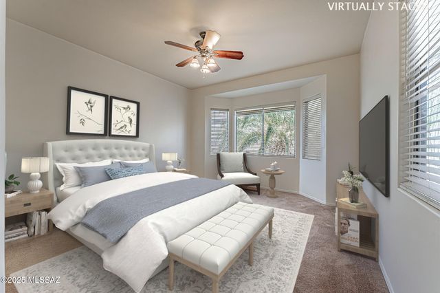 267 N Vía La Castellana, Green Valley, AZ 85614