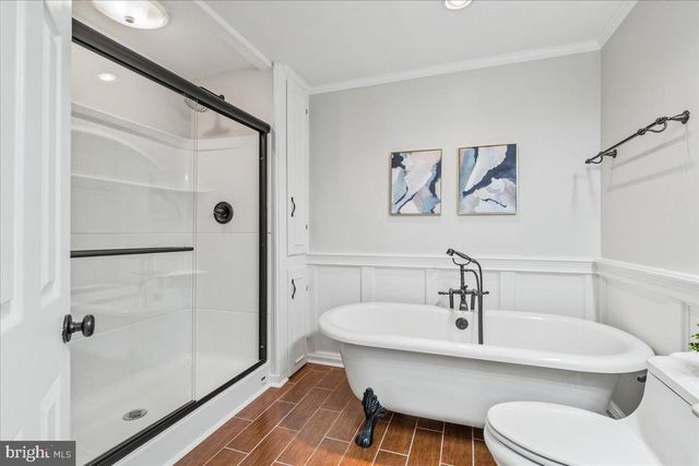 7035 ALLINGTON MANOR CIR E, Frederick, MD 21703