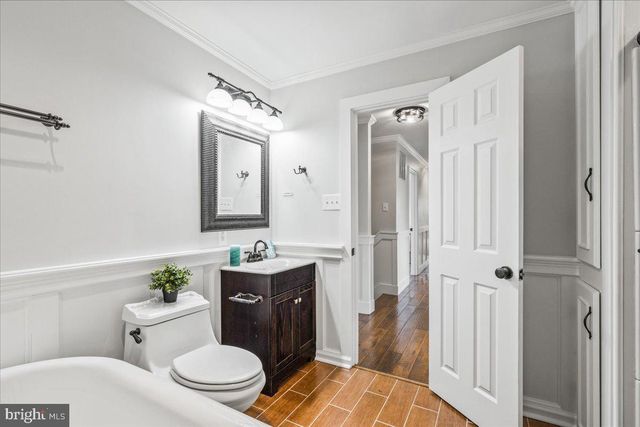 7035 ALLINGTON MANOR CIR E, Frederick, MD 21703