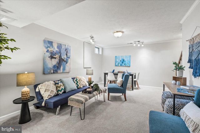 7035 ALLINGTON MANOR CIR E, Frederick, MD 21703