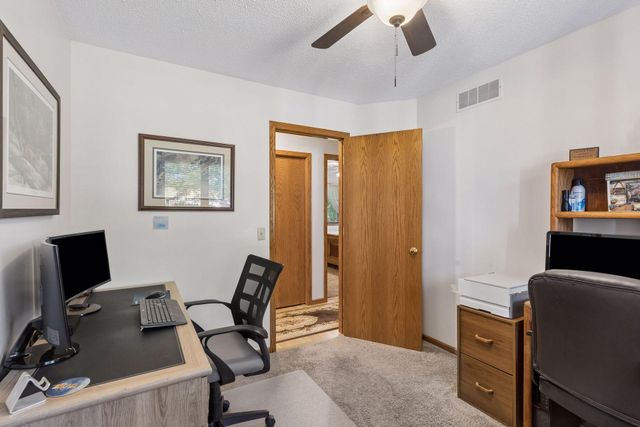 3180 Cuneen Trail, Inver Grove Heights, MN 55076