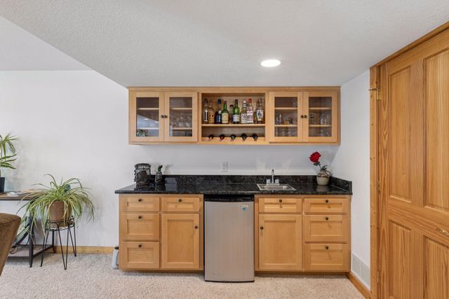 3180 Cuneen Trail, Inver Grove Heights, MN 55076
