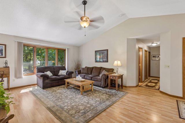 3180 Cuneen Trail, Inver Grove Heights, MN 55076