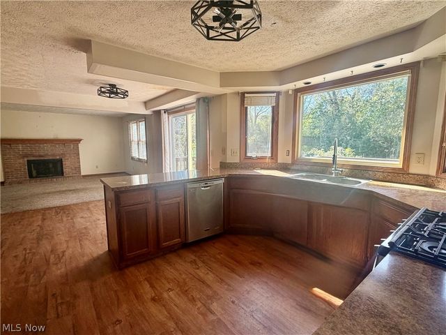 926 Fieldstone Drive, Kent, OH 44240