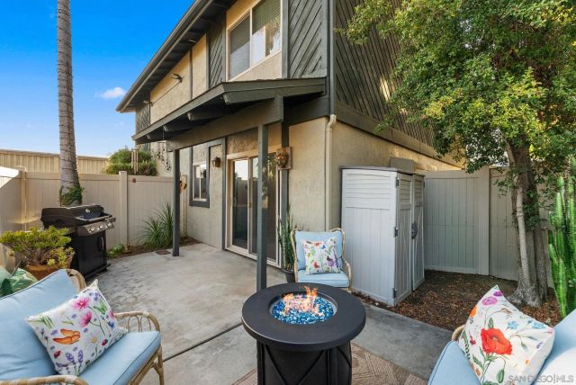 5631 Lake Park Way 6, La Mesa, CA 91942