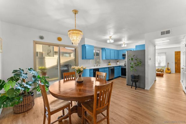 5631 Lake Park Way 6, La Mesa, CA 91942