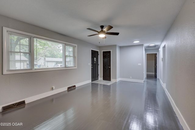 2102 E Yuma Street, Joplin, MO 64801