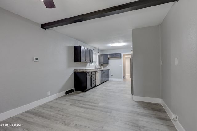 2102 E Yuma Street, Joplin, MO 64801