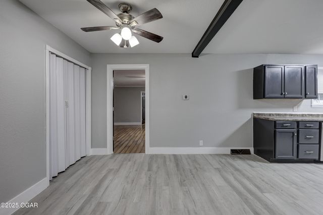 2102 E Yuma Street, Joplin, MO 64801